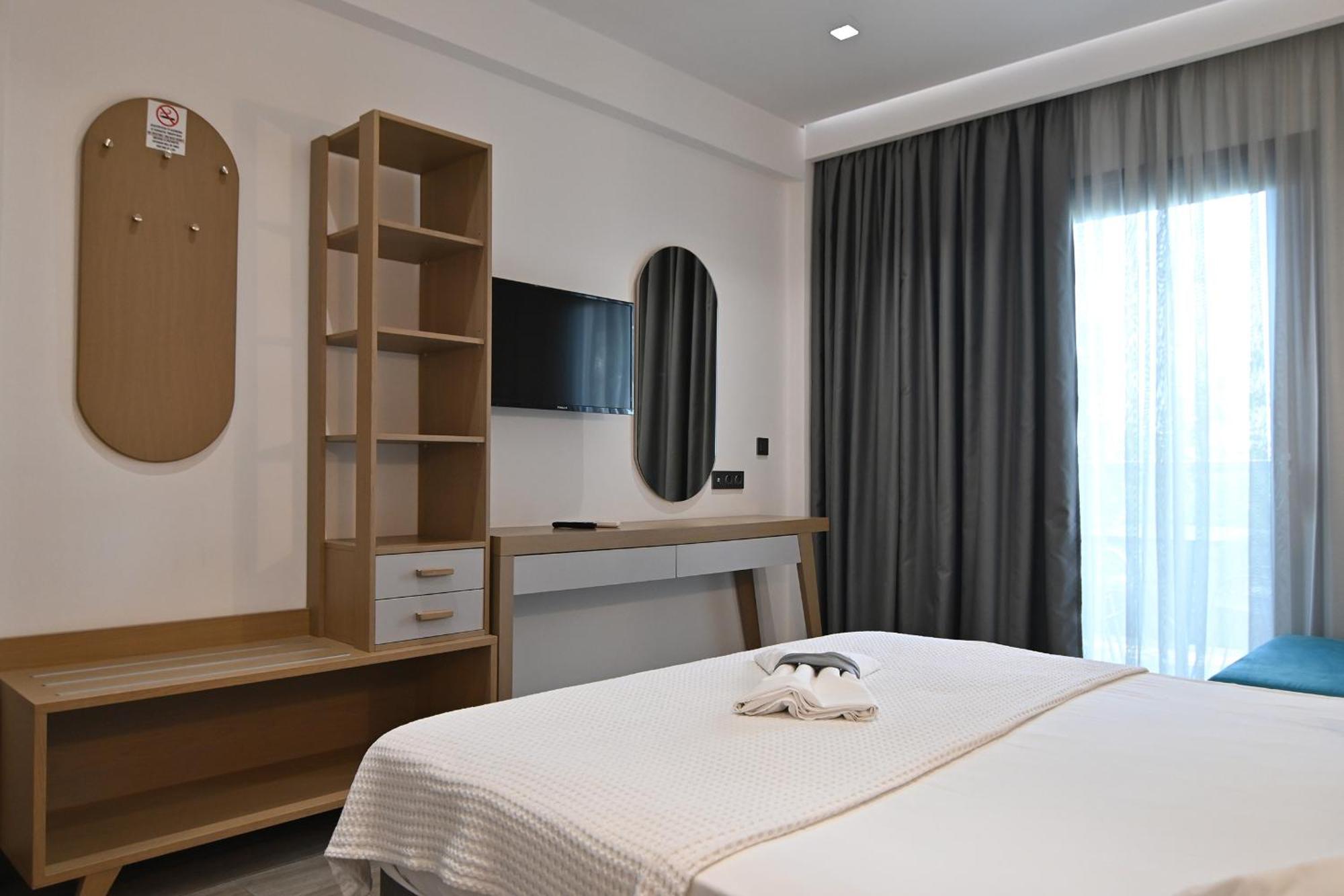 Amalia Rooms Sea View Vrasná Kültér fotó