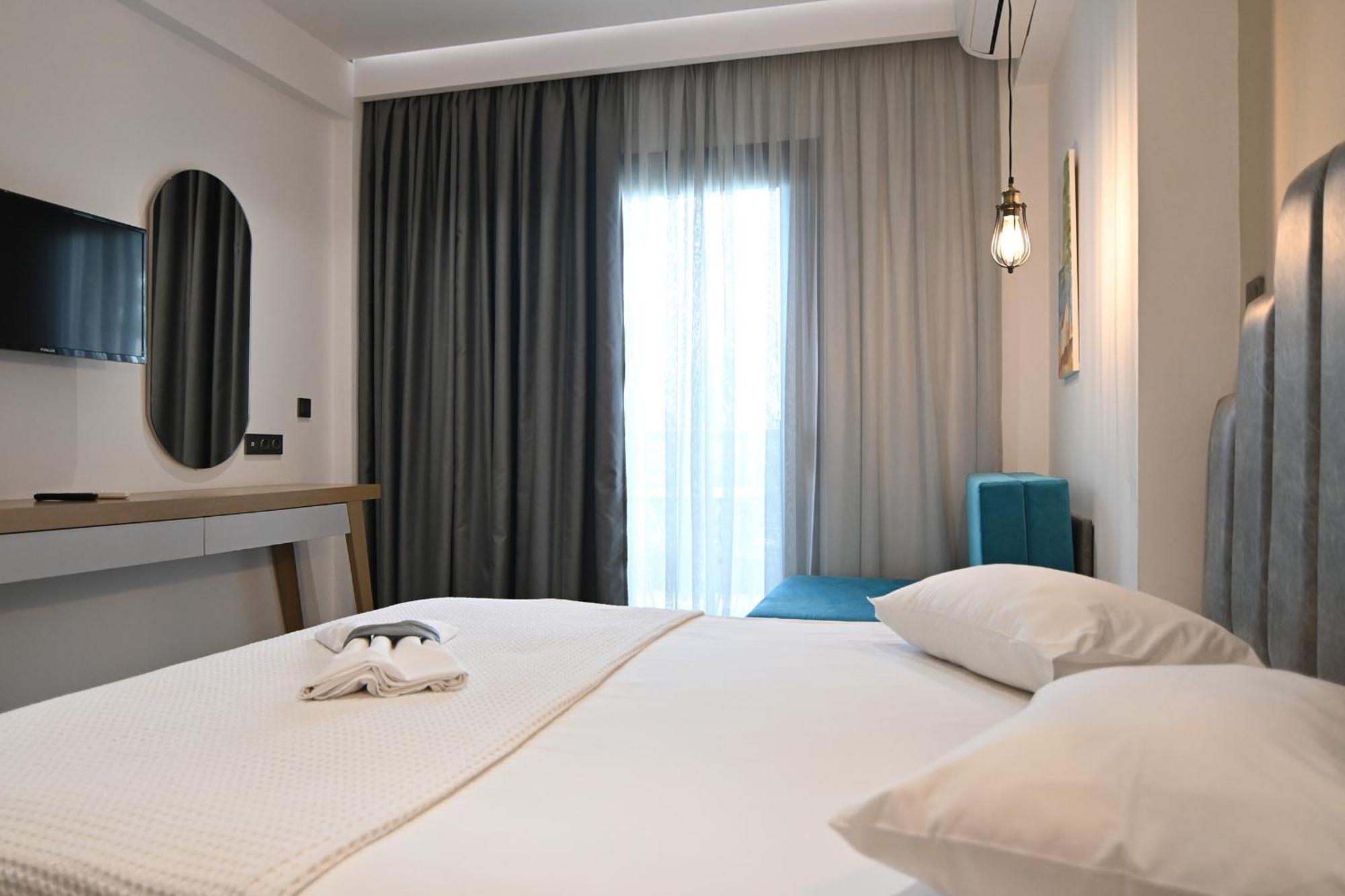 Amalia Rooms Sea View Vrasná Kültér fotó