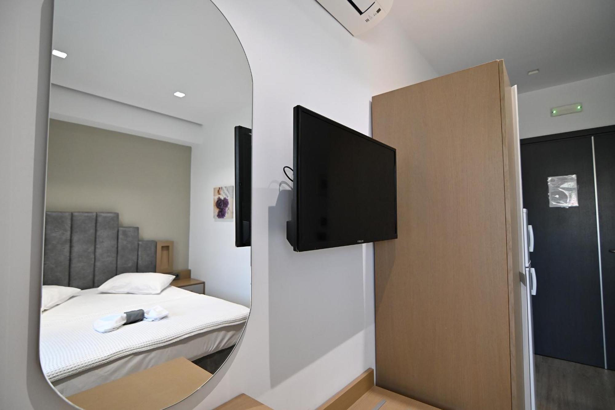 Amalia Rooms Sea View Vrasná Kültér fotó